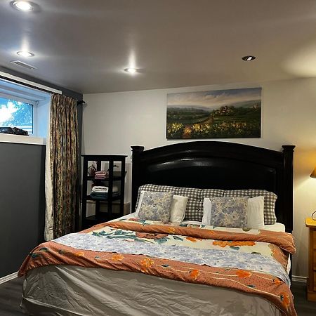Hidden Valley New Basement Suite With Private Bathroom! YYC Eksteriør billede