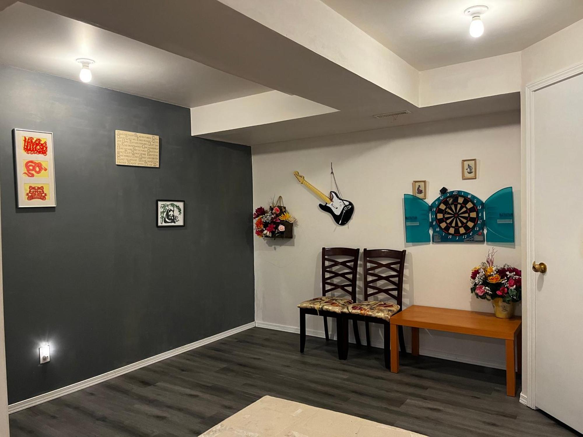 Hidden Valley New Basement Suite With Private Bathroom! YYC Eksteriør billede